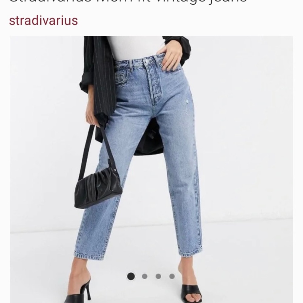 EC Stradivarius Mom fit vintage jeans! Sz 2 in US. Great ready to go!